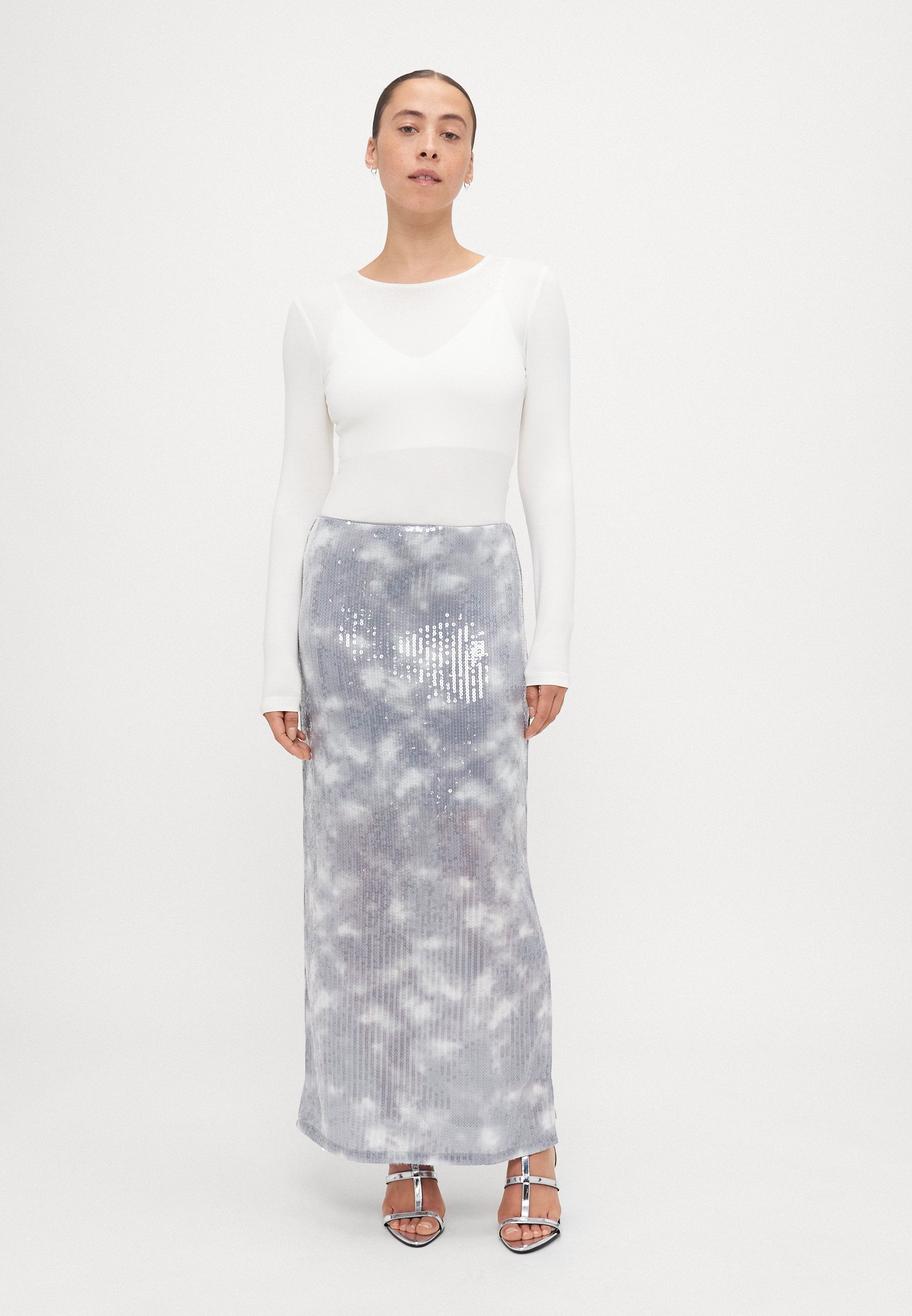 ONLGOLDA TUBE SKIRT Media 2