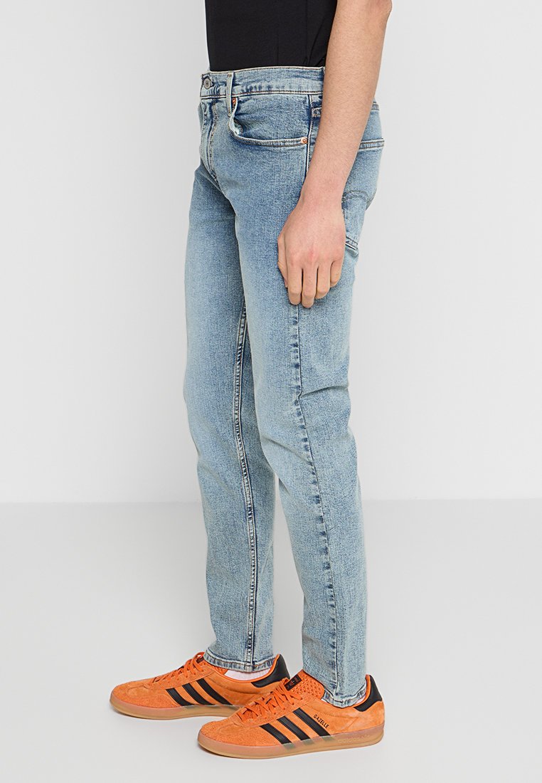 Levi's® 512 SLIM TAPERED