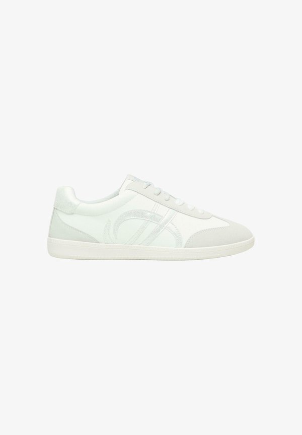 s.Oliver SNEAKERS - Trainers - weiß