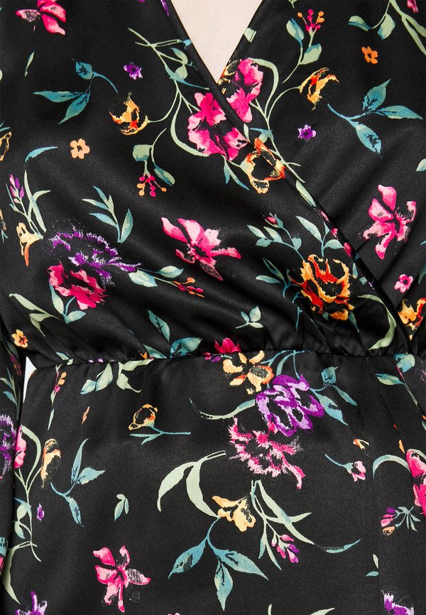 Vero Moda Tall VMKLEO V NECK WRAP