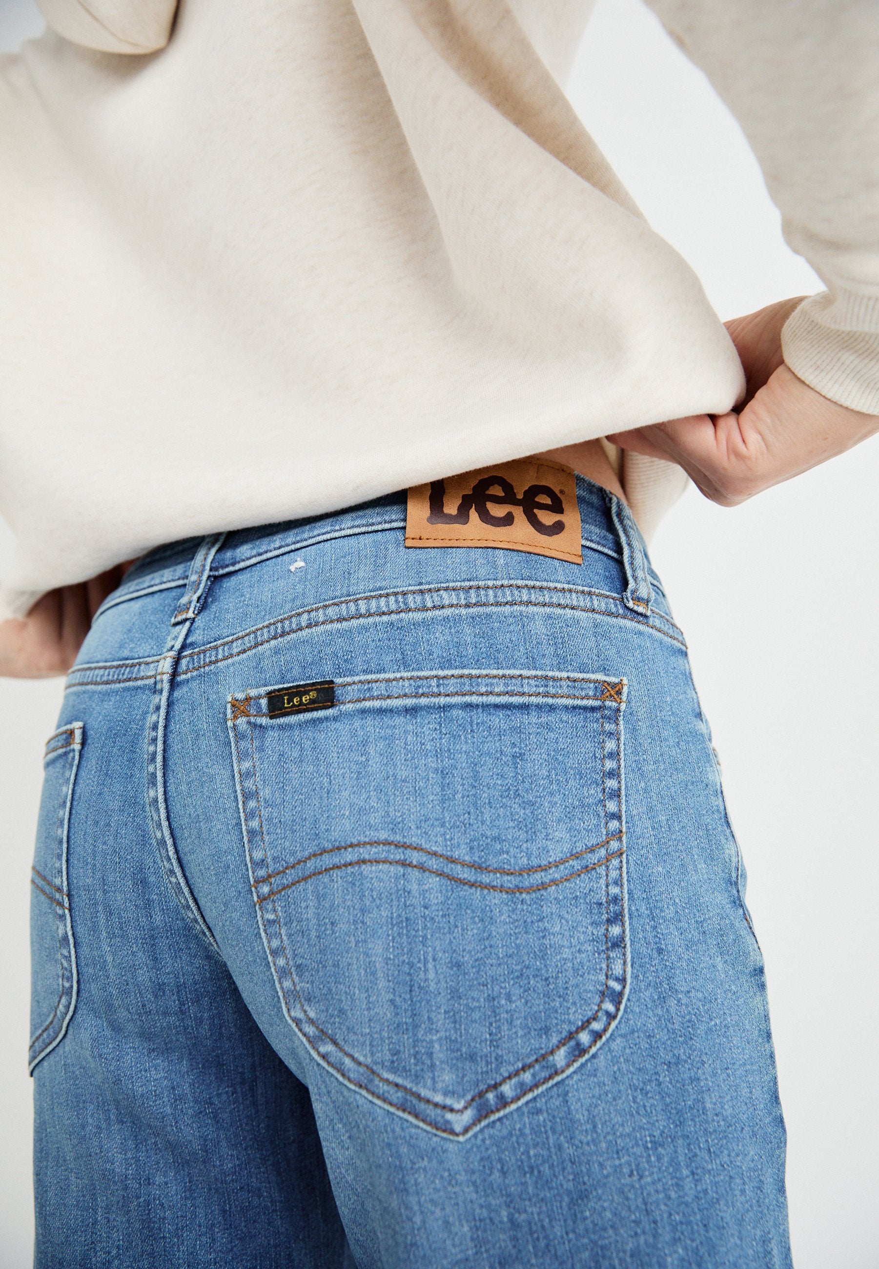 Lee ZOE