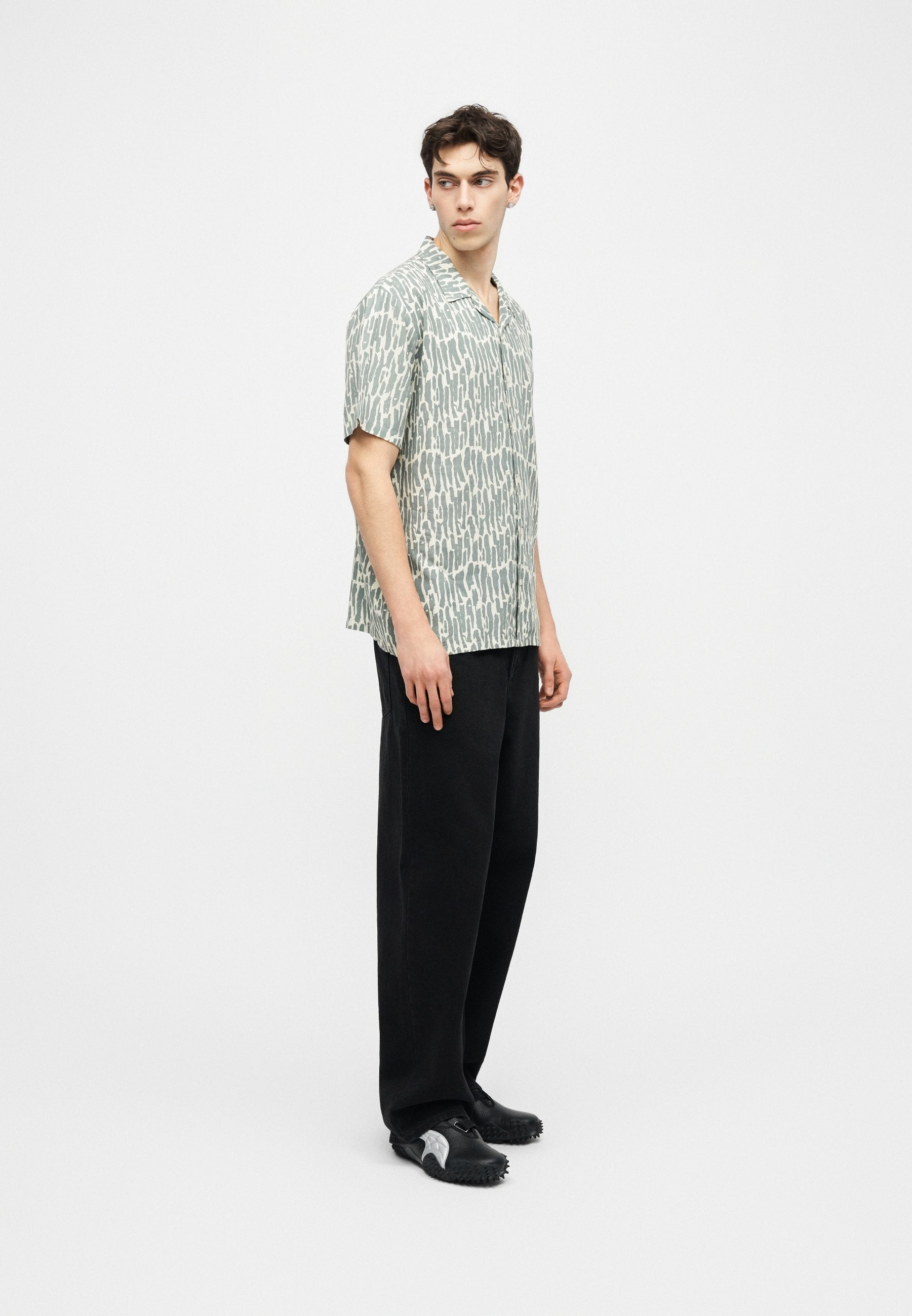 Volcom BOLDSTONE