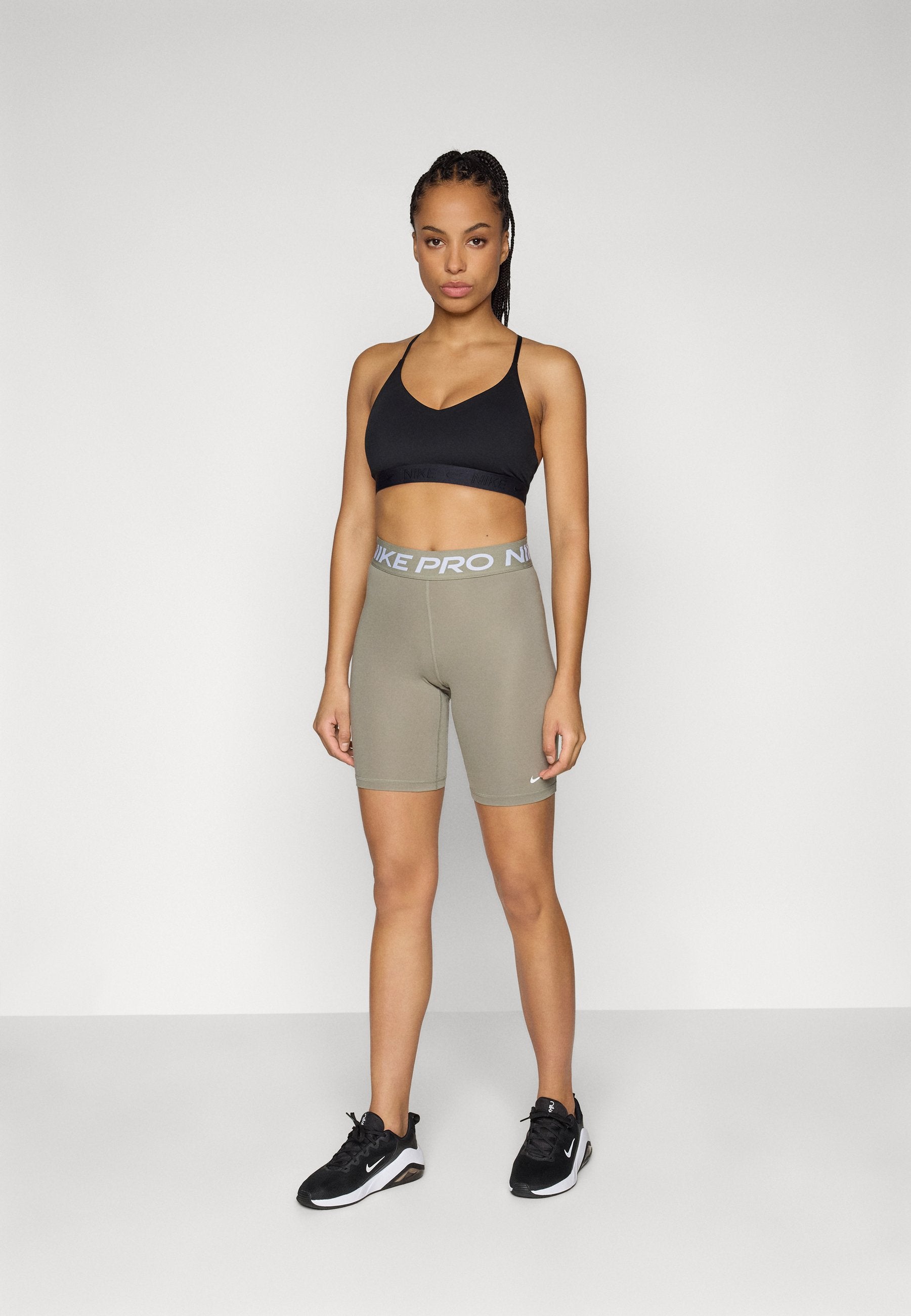 Nike Performance
