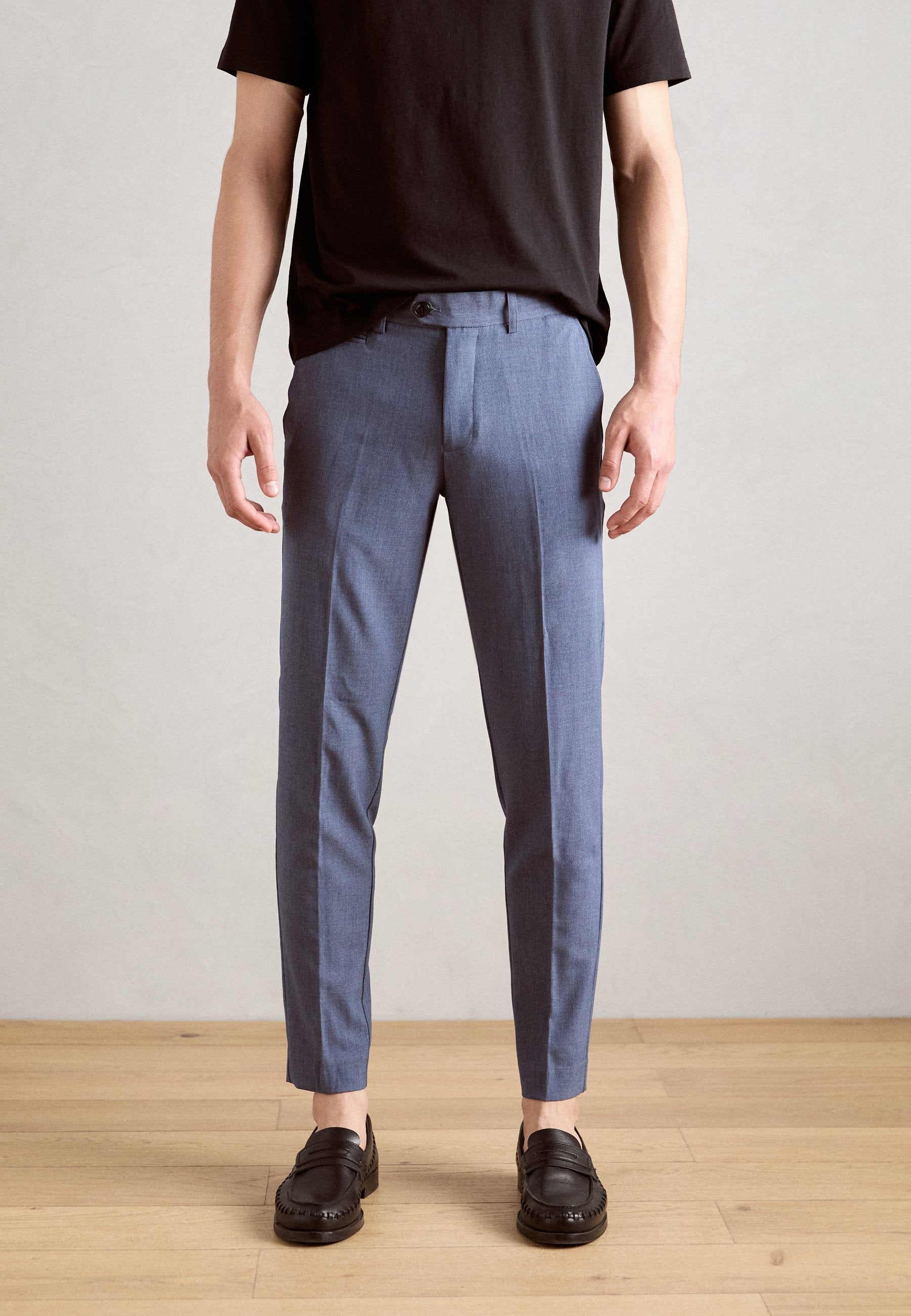 CLUB PANTS Media 3