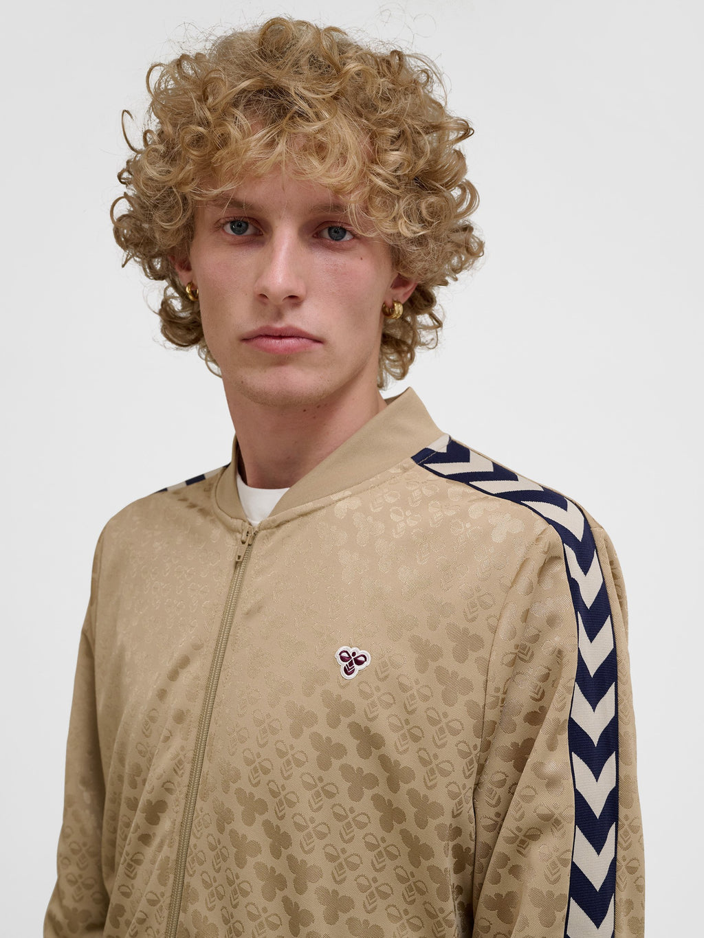 Hummel ARCHIVE REGULAR JACKET