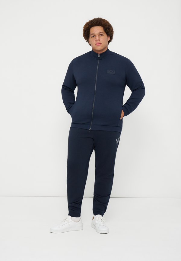 EA7 Emporio Armani