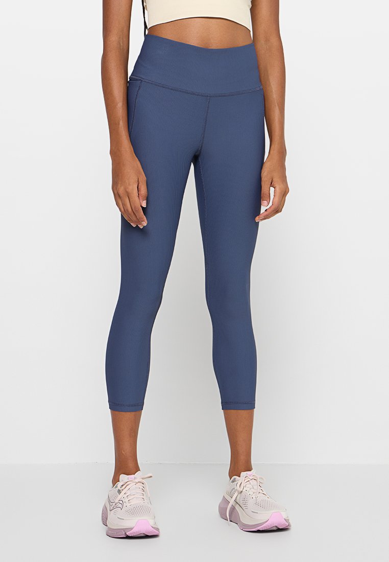 Under Armour MERIDIAN