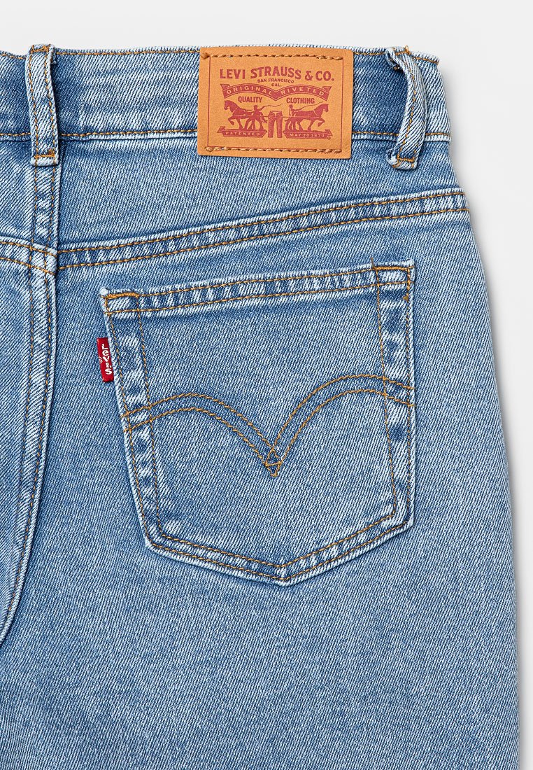 Levi's® MINI MOM