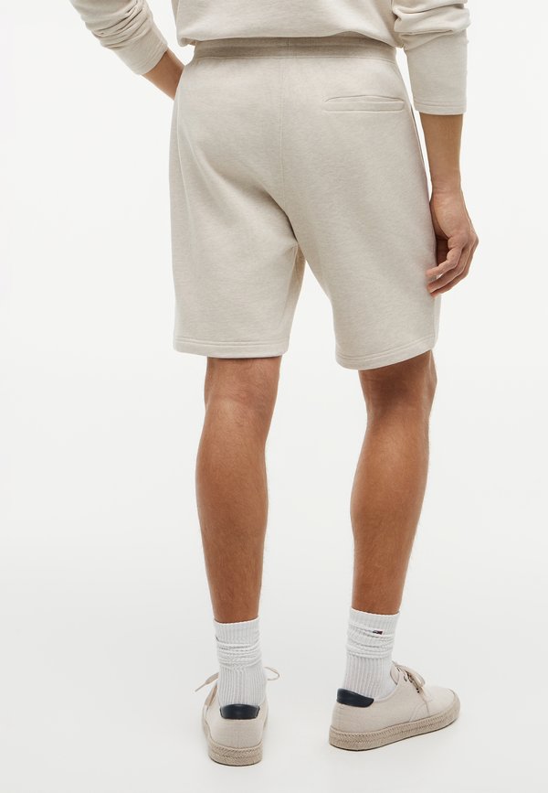Tommy Hilfiger ESSENTIAL