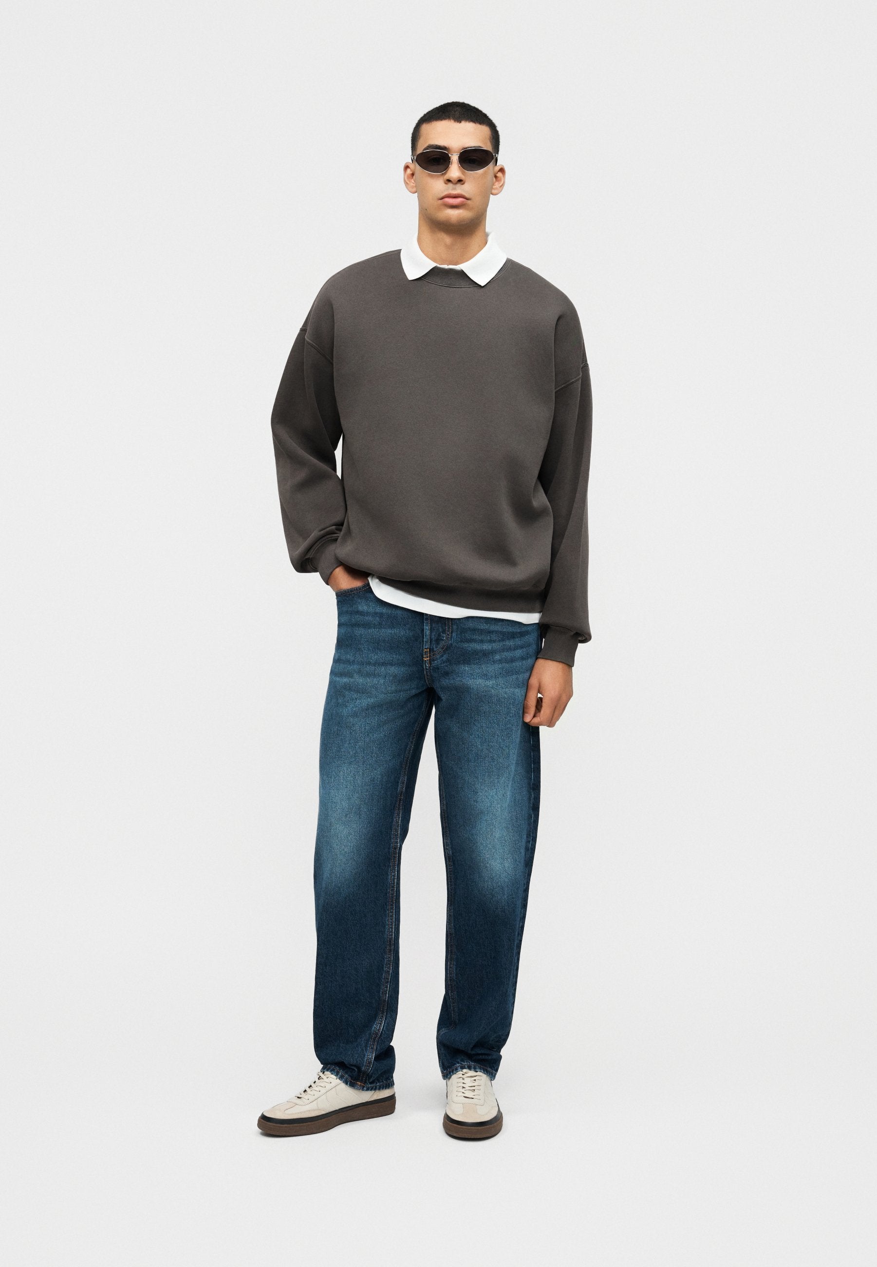 Abercrombie & Fitch ESSENTIAL CREW QUIET SHADE