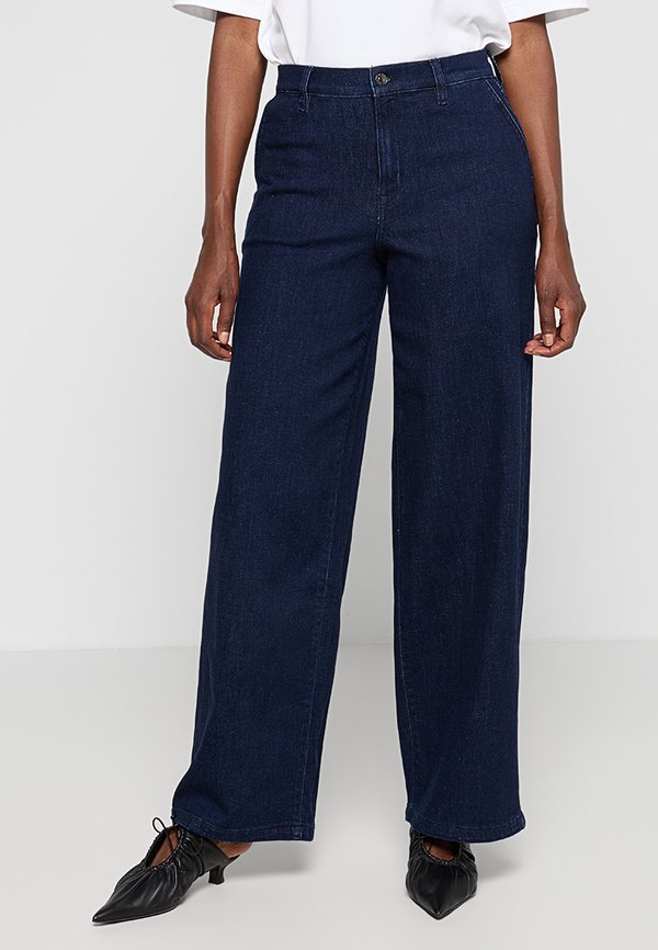 DKNY
