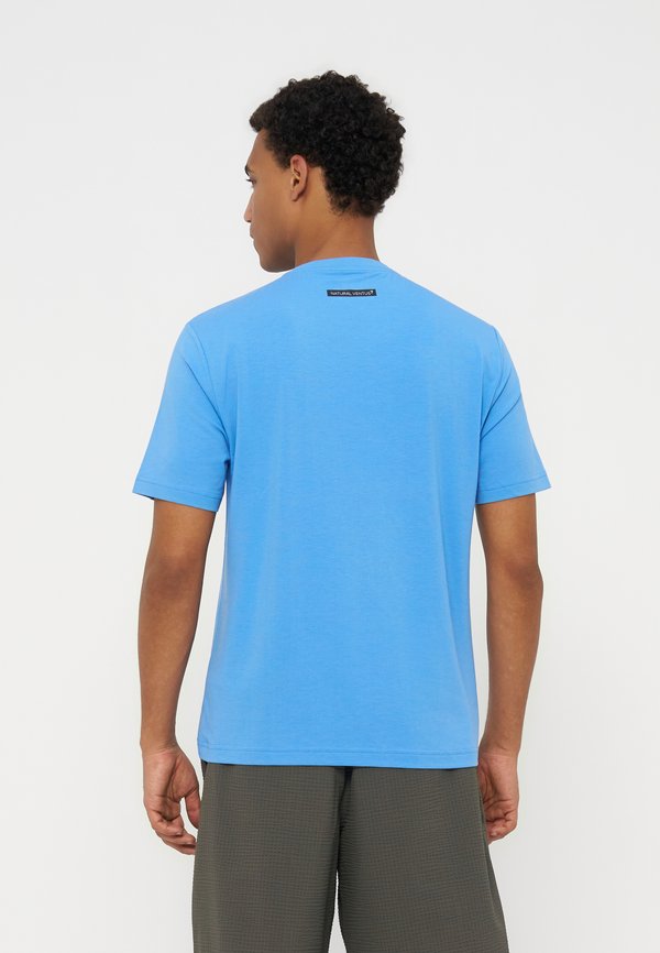 EA7 Emporio Armani