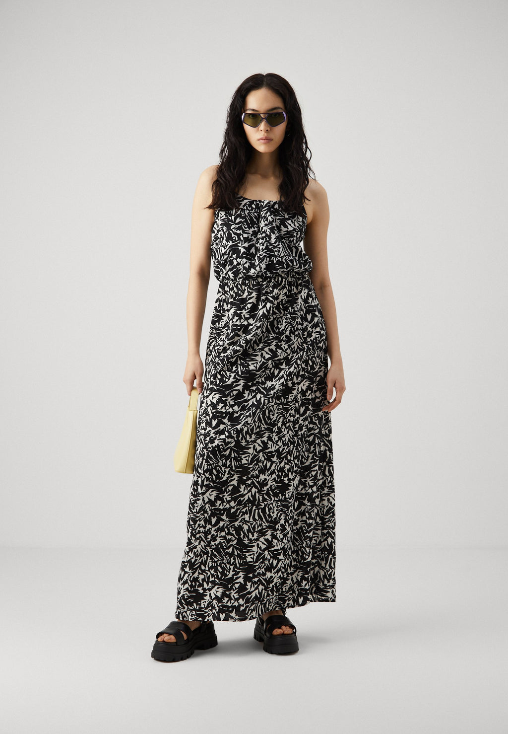 ONLNOVA LIFE LUX STRAP DRESS Media 2