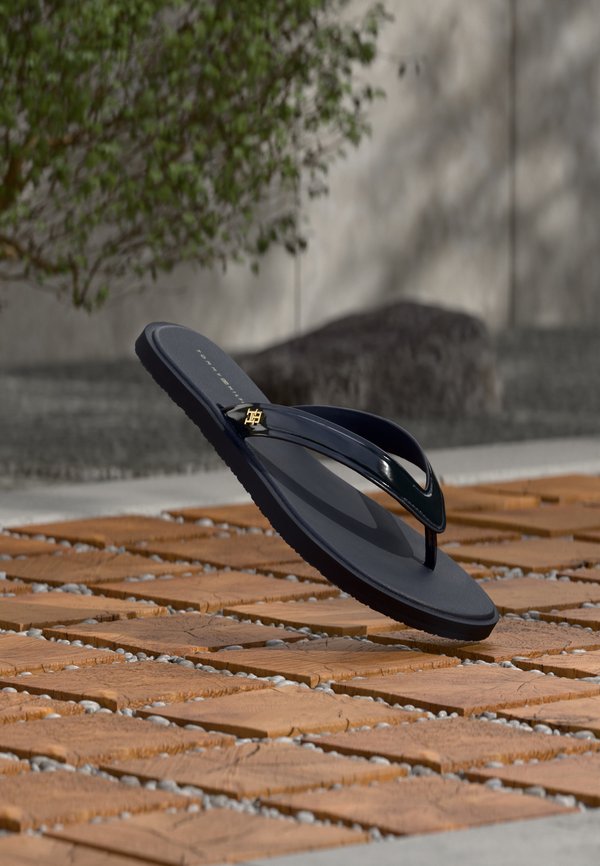 Tommy Hilfiger SCANDI SHINY SUMMER - T-bar sandals - space blue