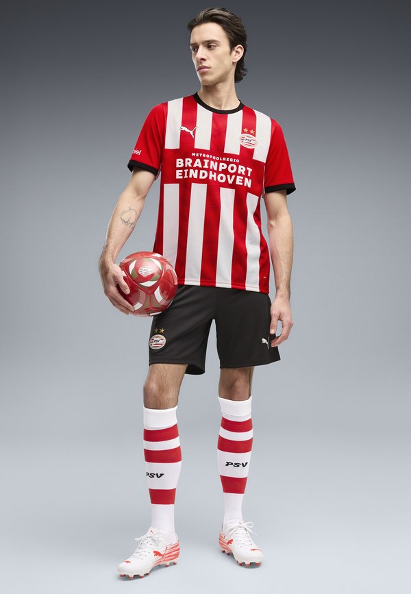 Puma PSV EINDHOVEN 26/27 SHORTS - Sports shorts - black- red