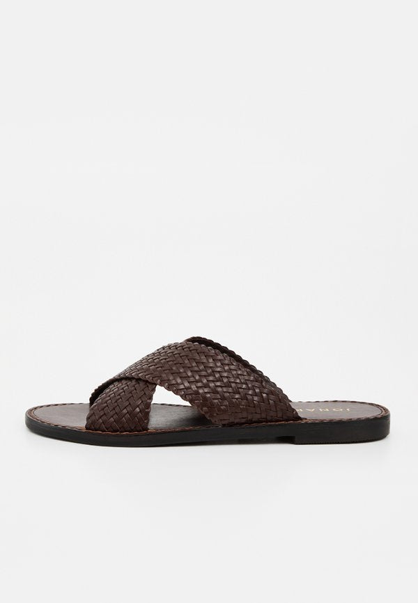 Jonak WITCH