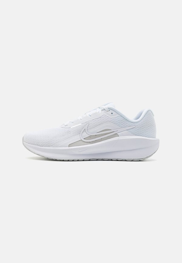 Nike Performance DOWNSHIFTER 13 - Road running shoes - white/wolf grey