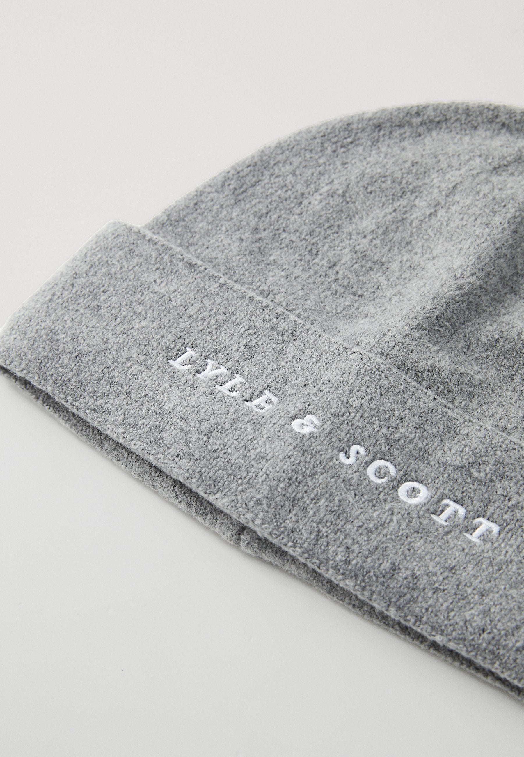 Lyle & Scott SCRIPT BEANIE UNISEX