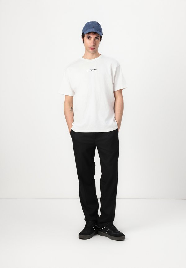 Tommy Jeans LOGO TEE