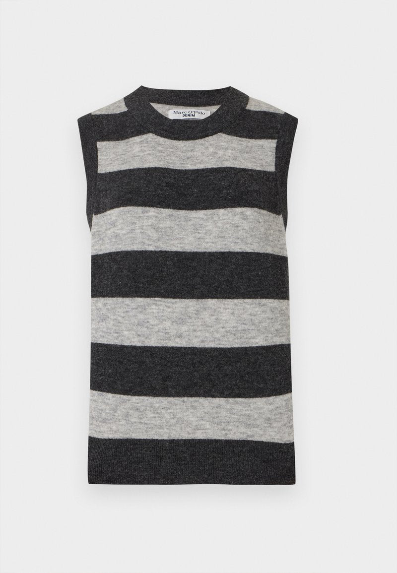 SLEEVELESS Media 1