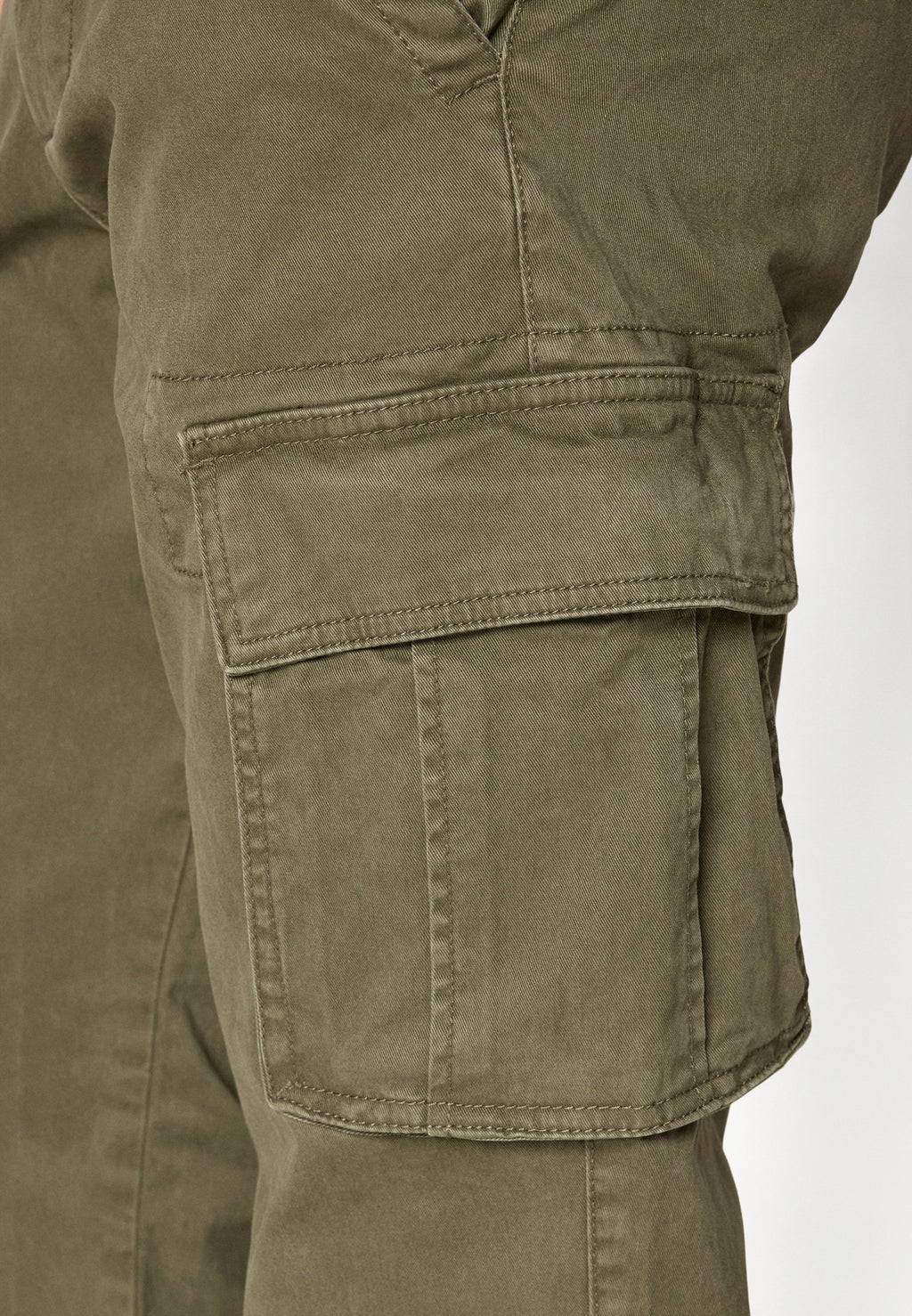 GAP STRAIGHT