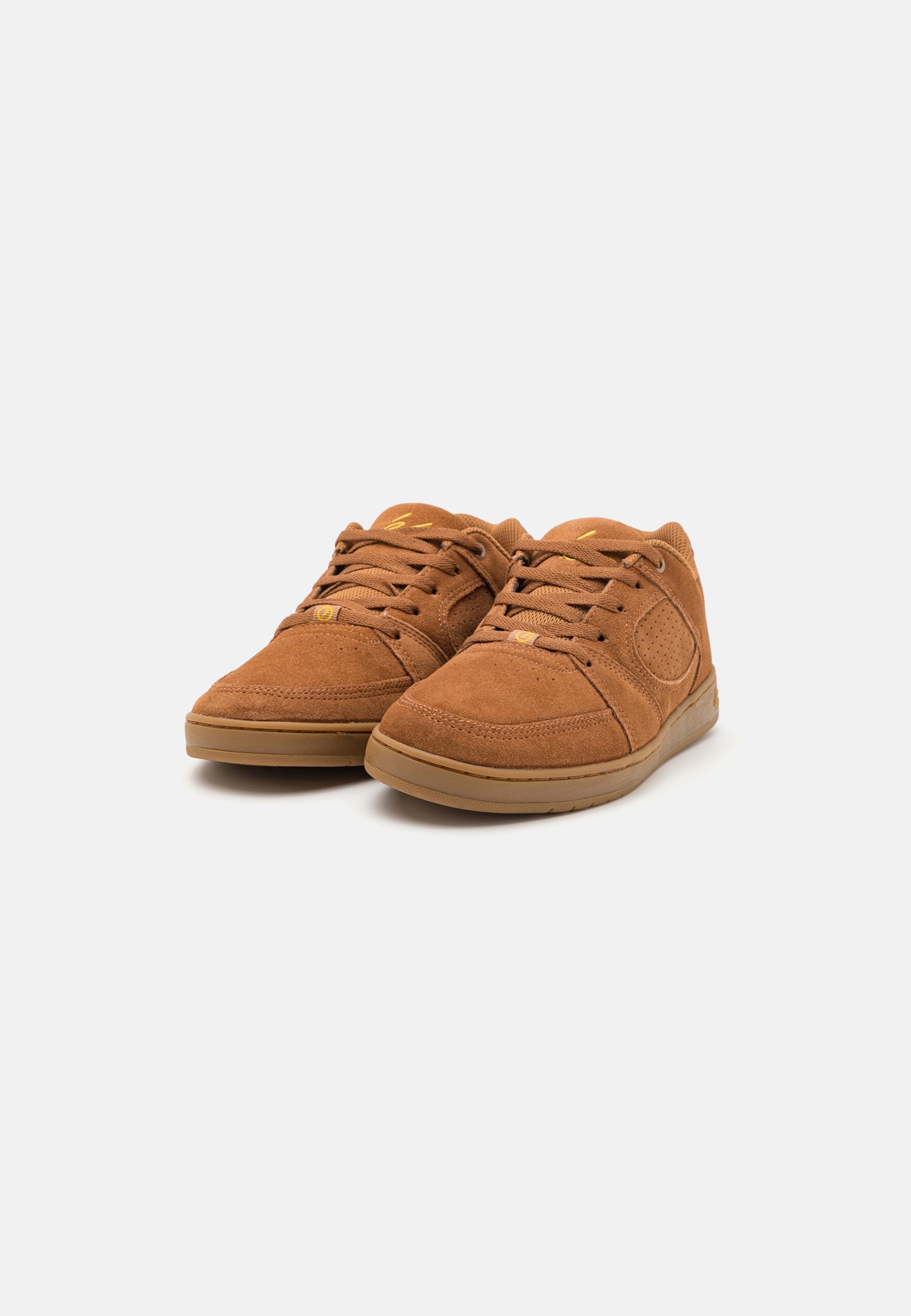 és ACCEL UNISEX