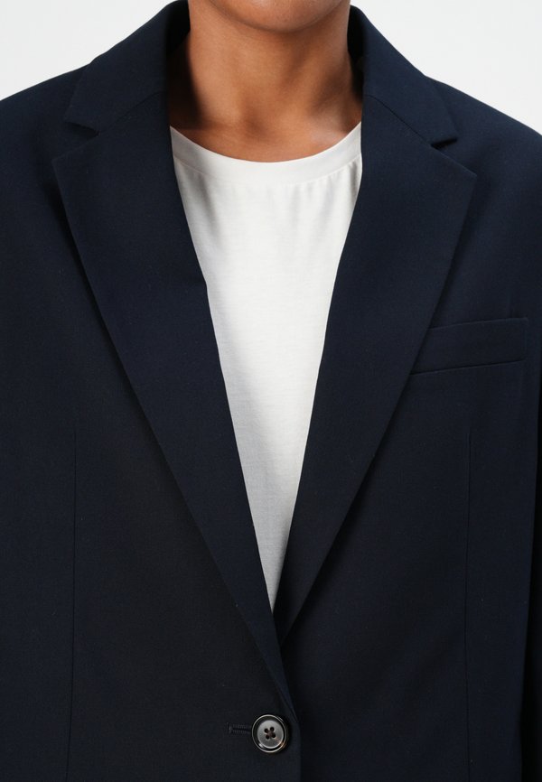 Tommy Hilfiger ELEVATED