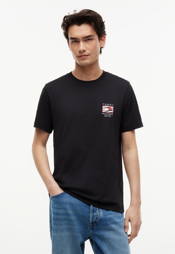 Tommy Hilfiger AMERICANA GRAPHIC LOGO TEE - Print T-shirt - black