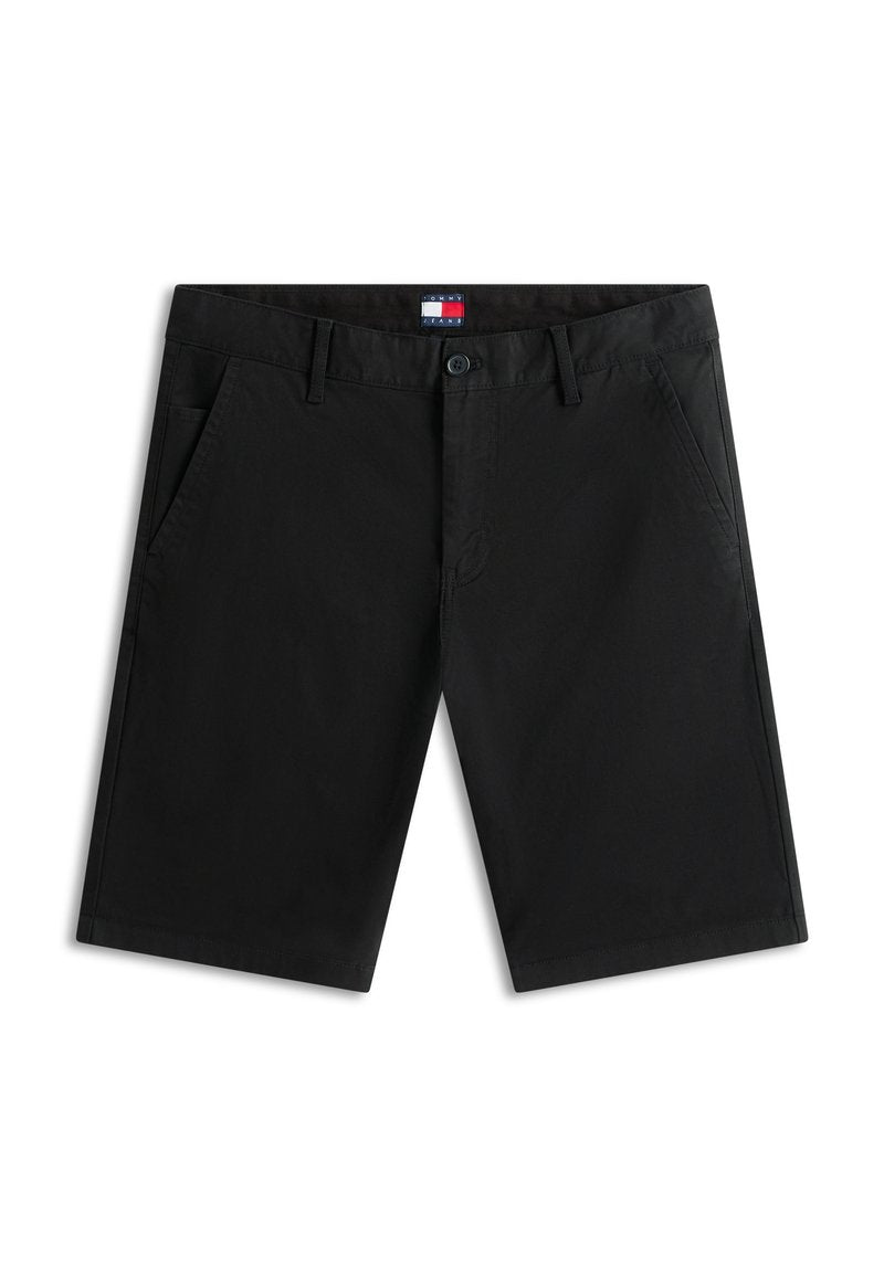 Schwarze knielange Shorts mit Gürtelschlaufen, Knopfverschluss, Seitentaschen und einem kleinen Logotag am Taillenbund.