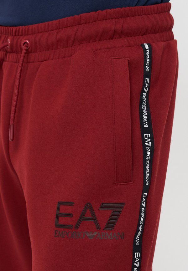 EA7 Emporio Armani