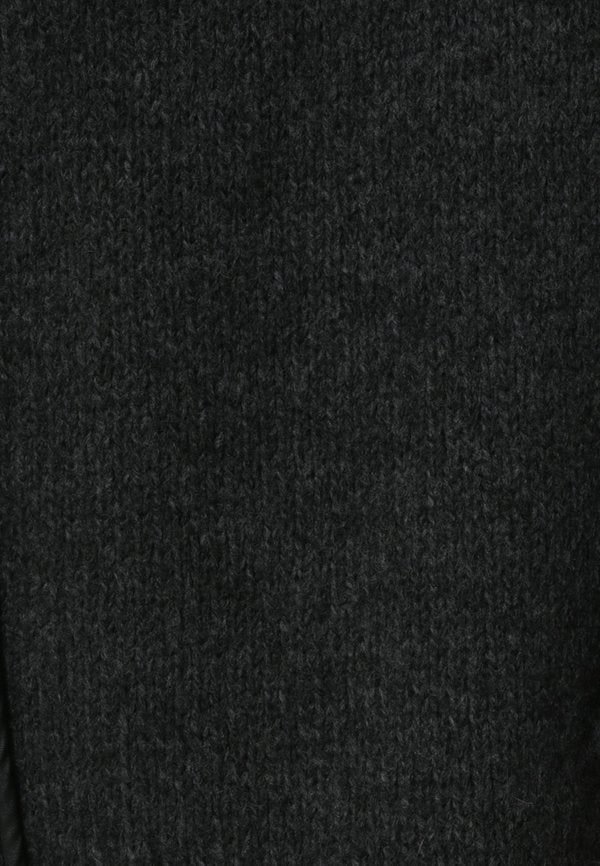 Esprit Maternity