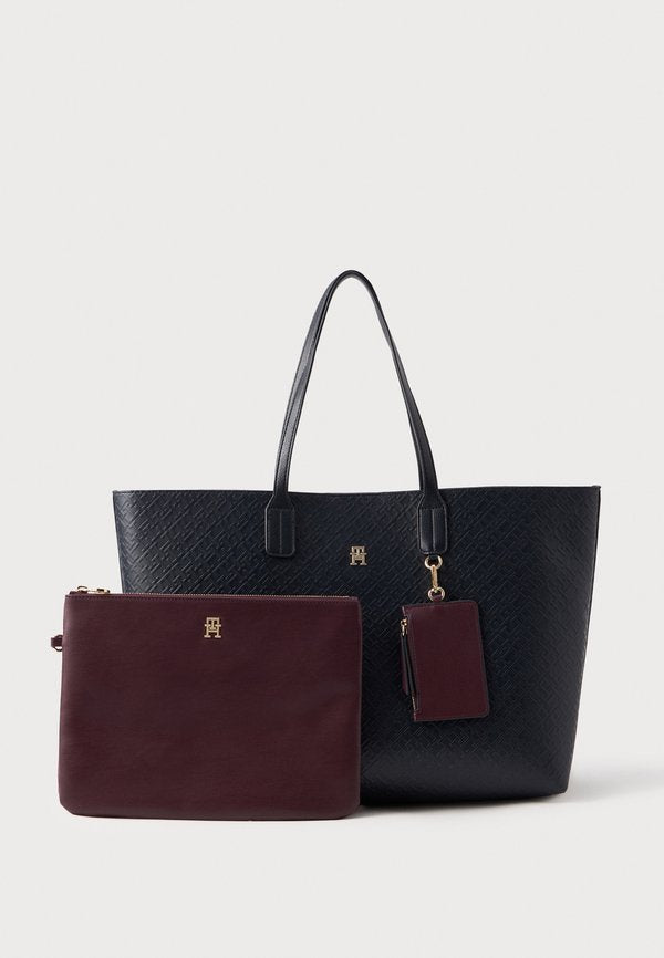 Tommy Hilfiger HILFIGER ICON EMBOSSED TOTE BAG - Tote bag - space blue