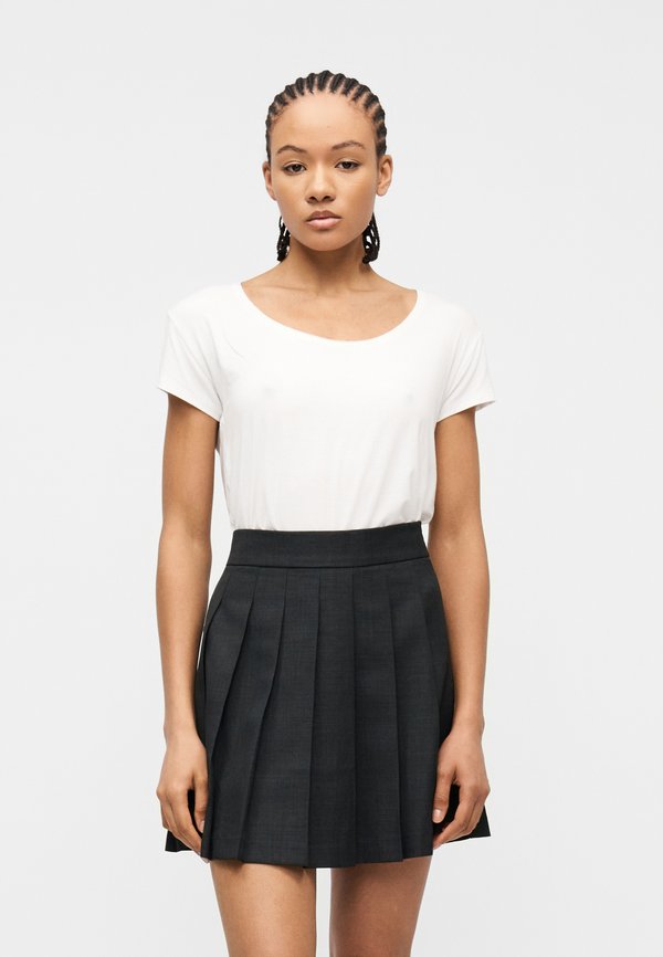 Hollister Co. TREND DROP DRAPEY TEE