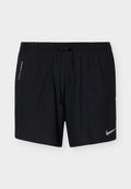 Nike Performance STRIDE SHORT - Sports shorts - black