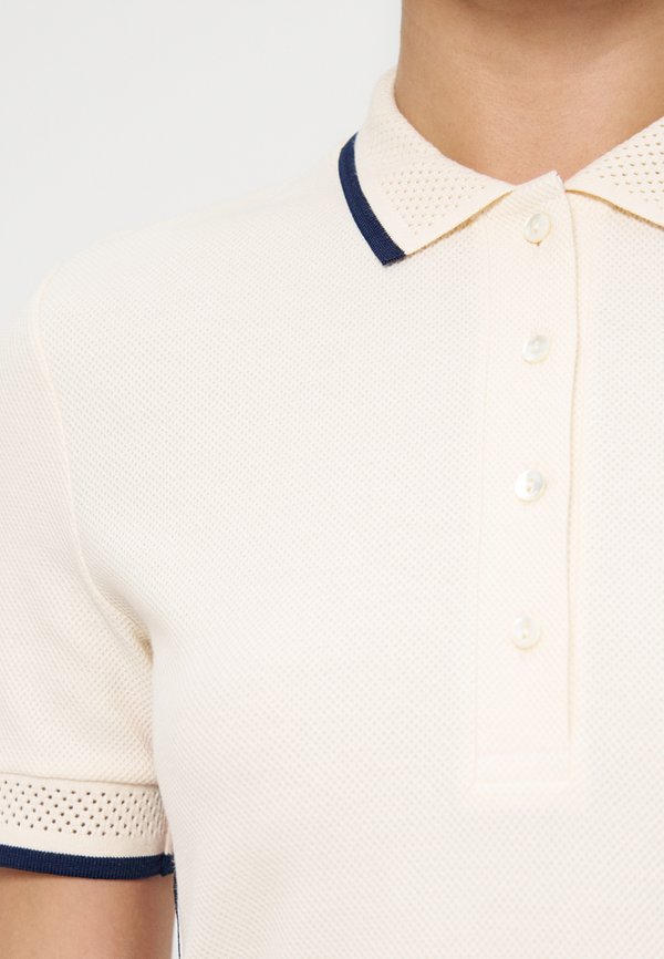 Lacoste KLEIDER