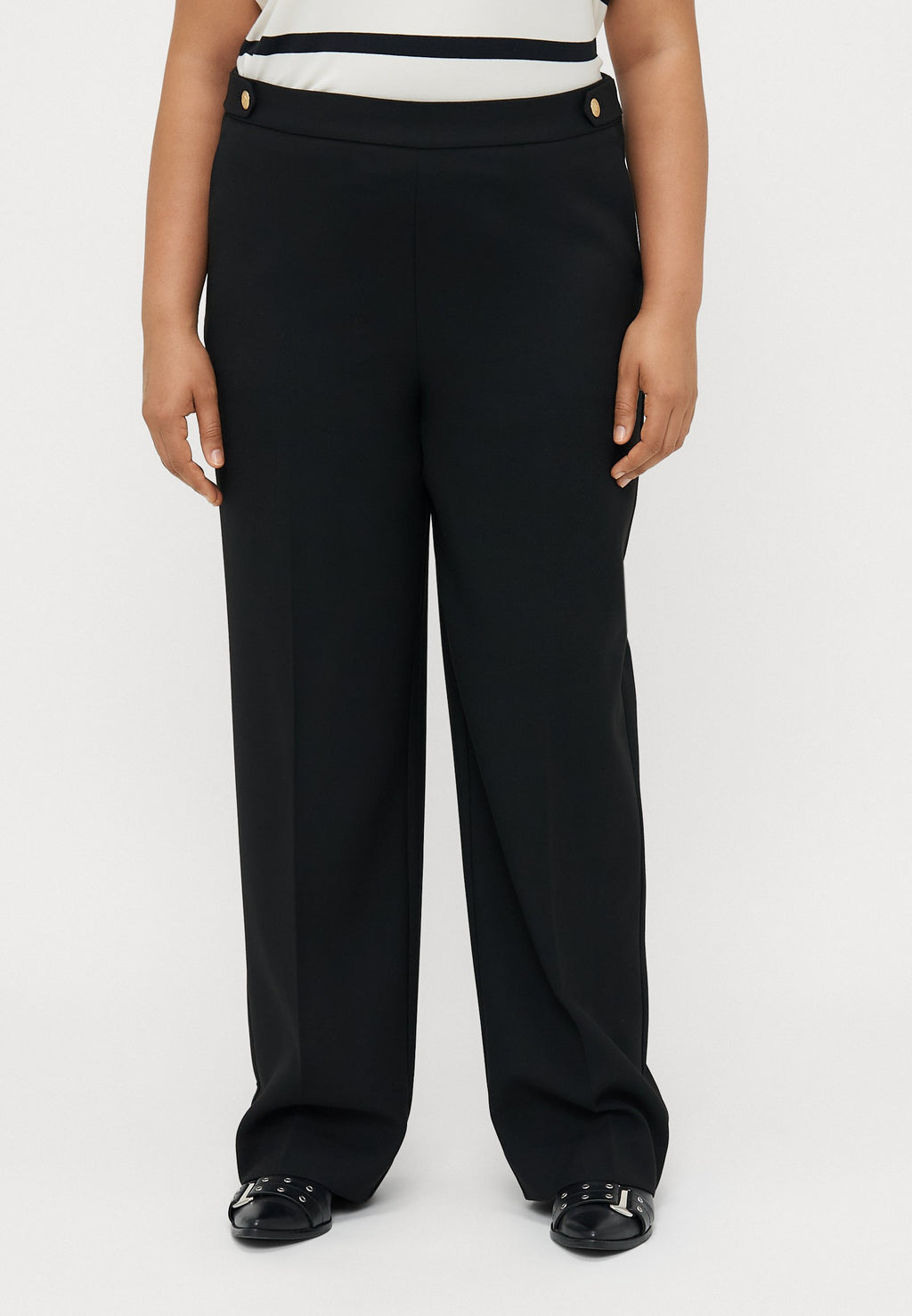 CURVE PRESSED CREASE STRAIGHT LEG TROUSERS Media 3