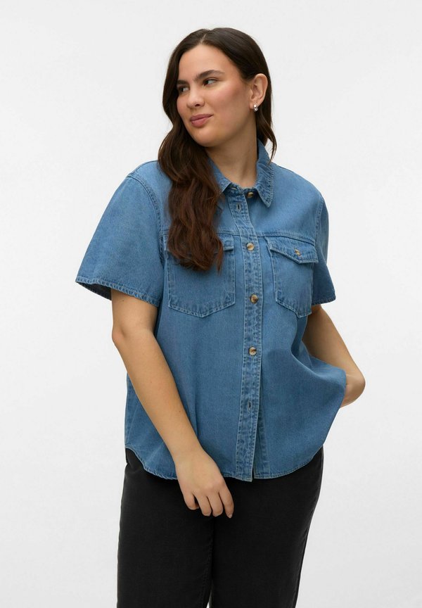 Vero Moda Curve Denim VMCSIGGA Denim - Button-down blouse - light blue denim