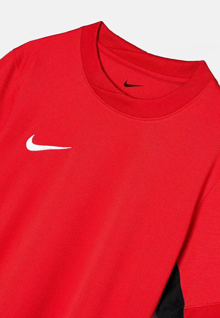 Nike Performance