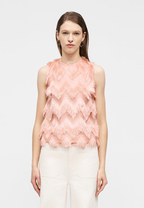 DESIGNERS REMIX LOTUS