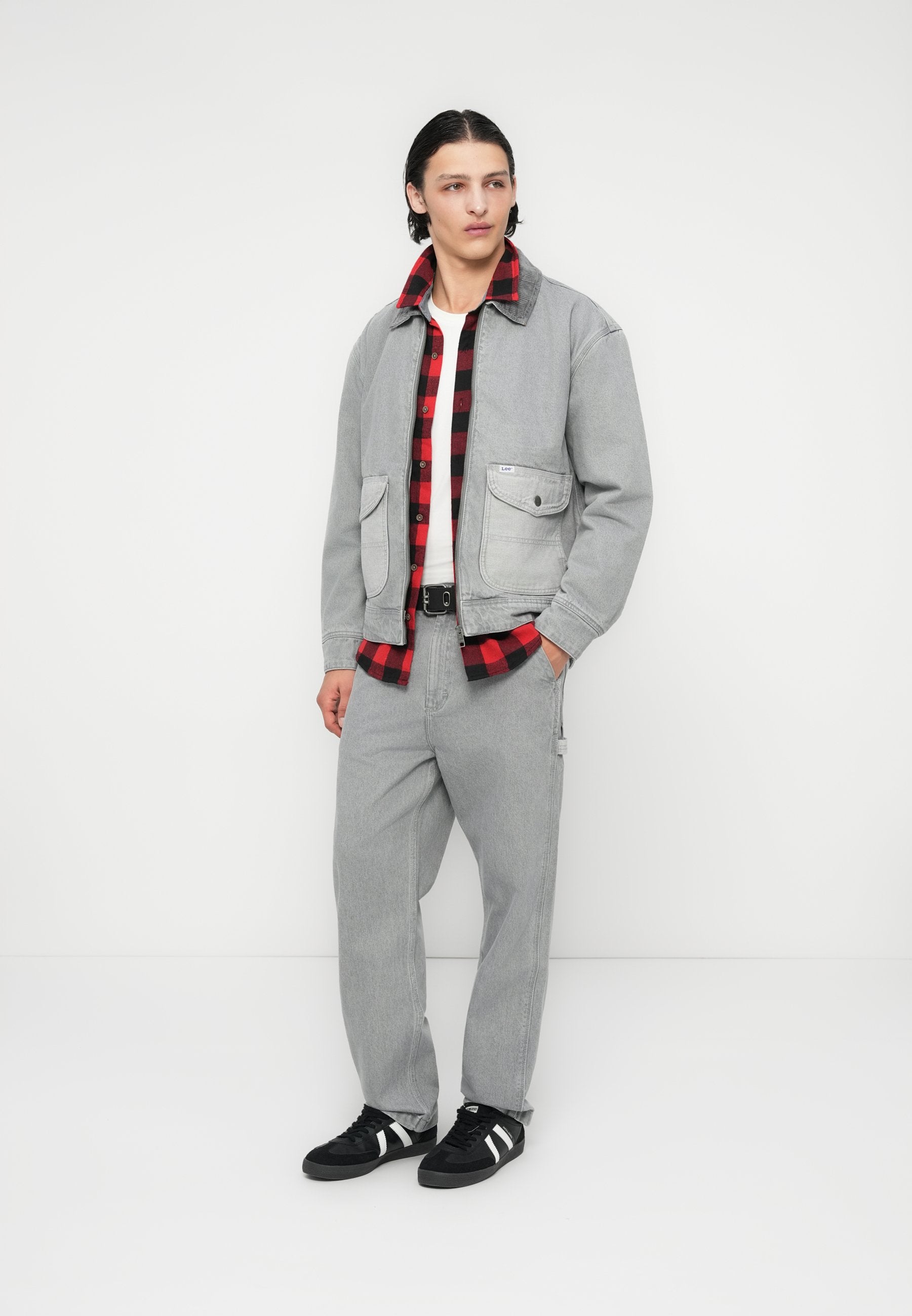 Lee SLOUCHY