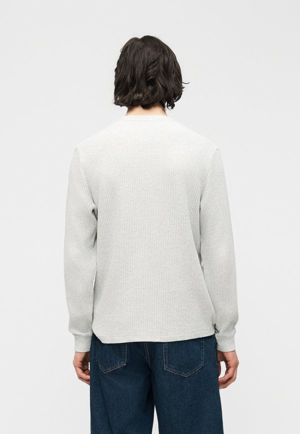 Abercrombie & Fitch CLASSIC TEE