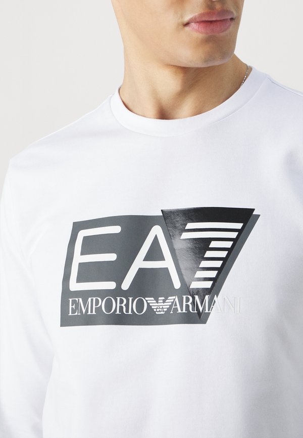 EA7 Emporio Armani