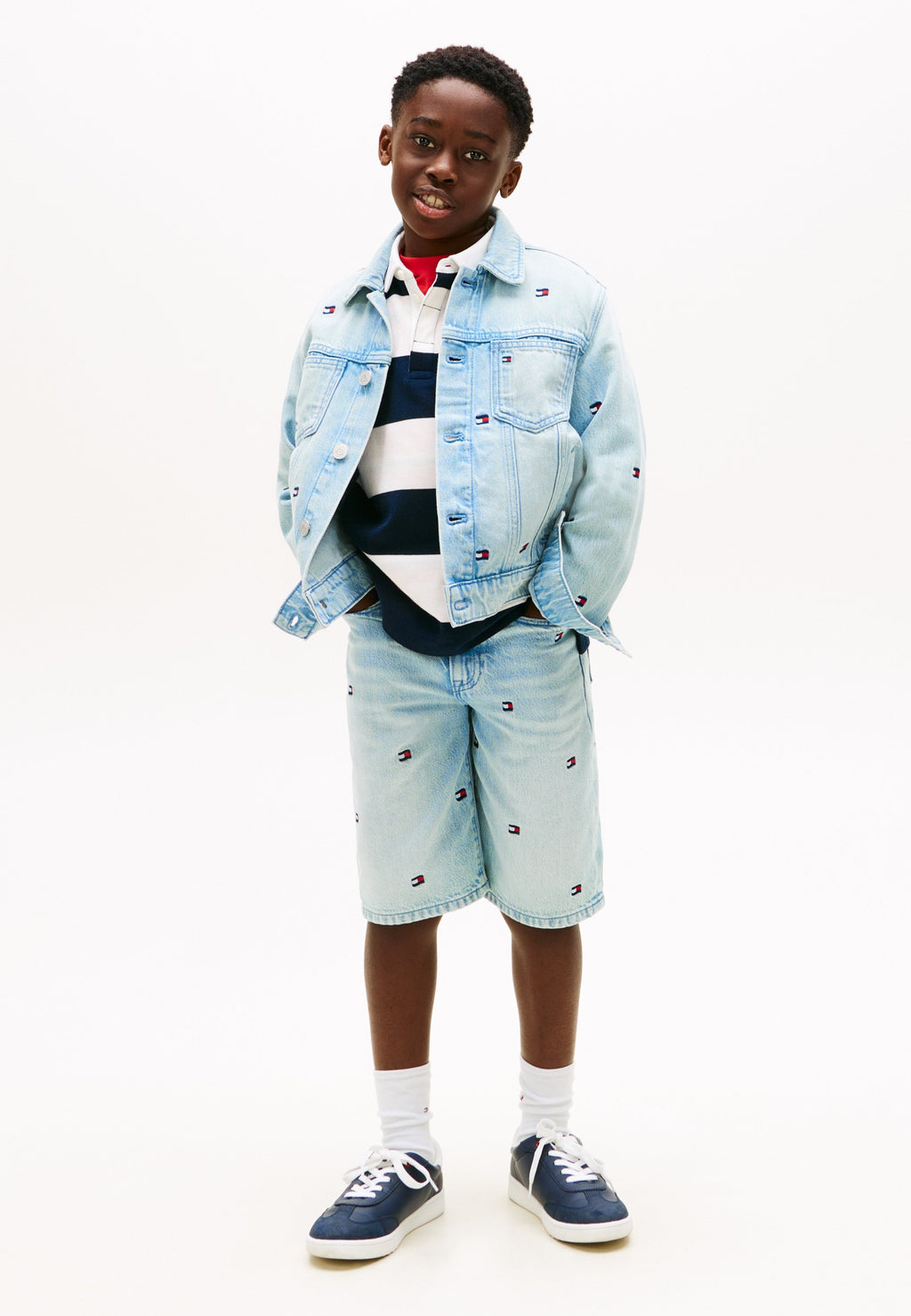 WAVY FLAG EMBROIDERY DENIM TRUCKER JACKET Media 2