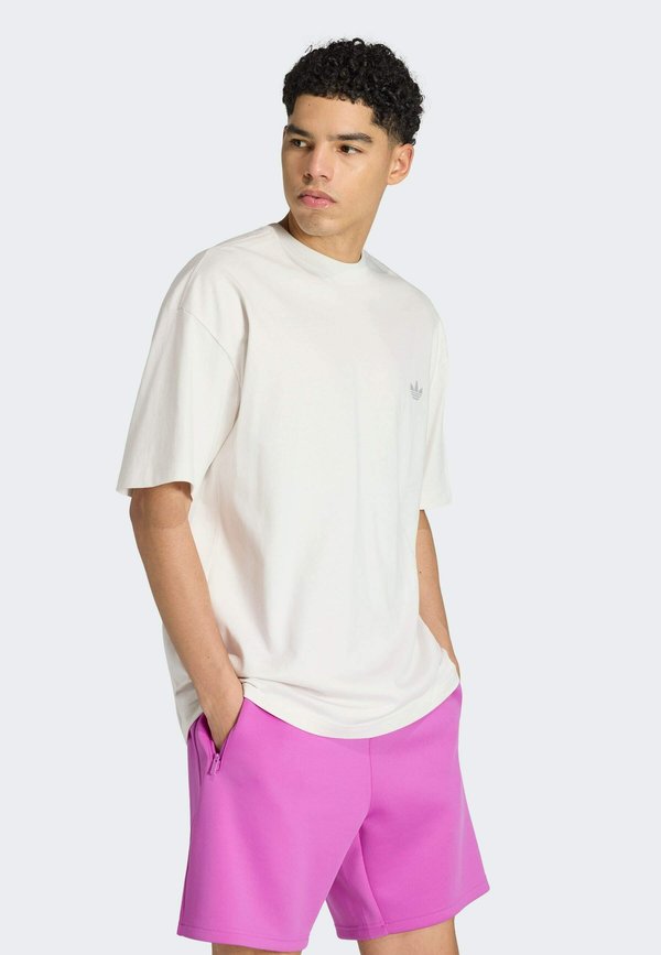 adidas Originals ADIDAS ORIGINALS TREFOIL ESSENTIALS SPACER LOOSE TEE - Basic T-shirt - cloud white