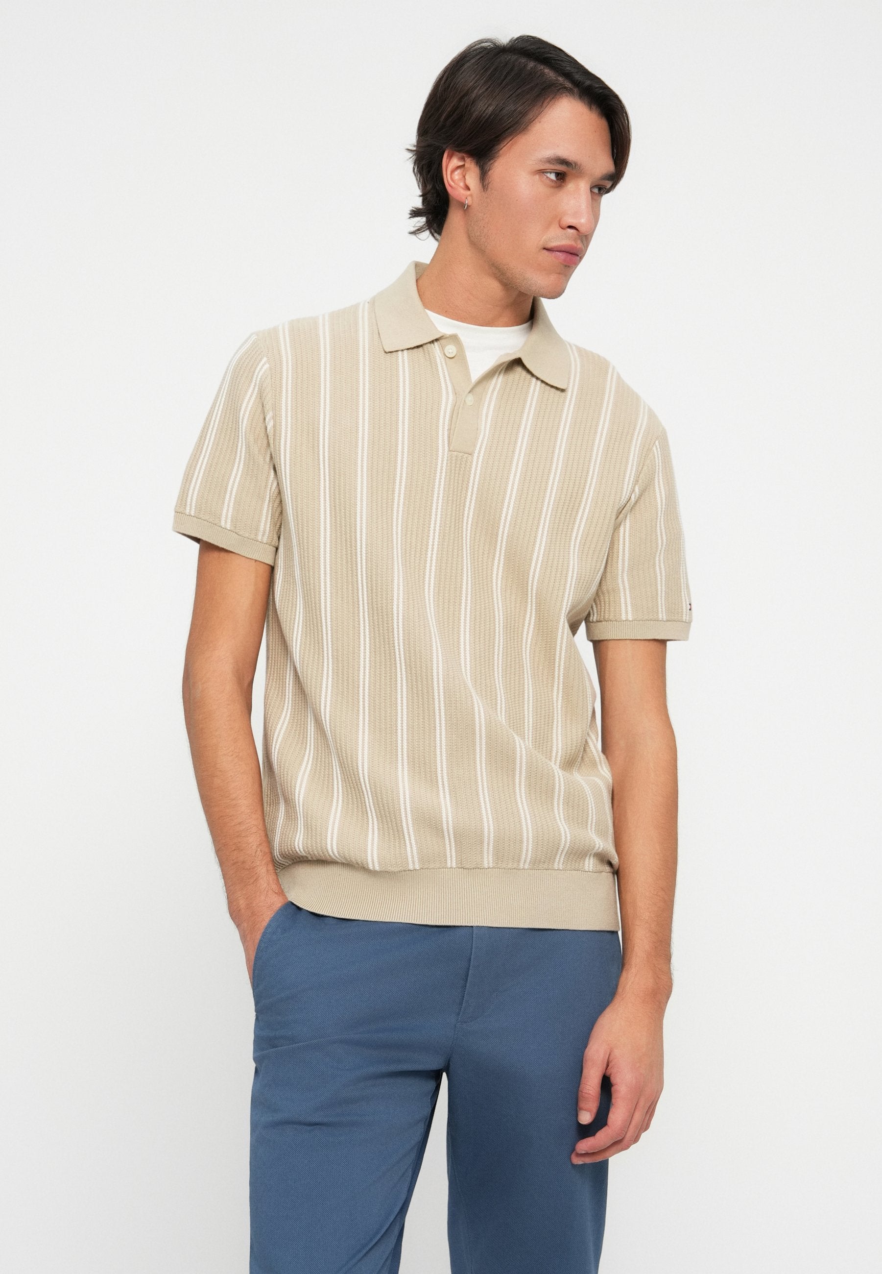 BLEECKER TEXTURED PRINT SLIM TROUSERS Media 5