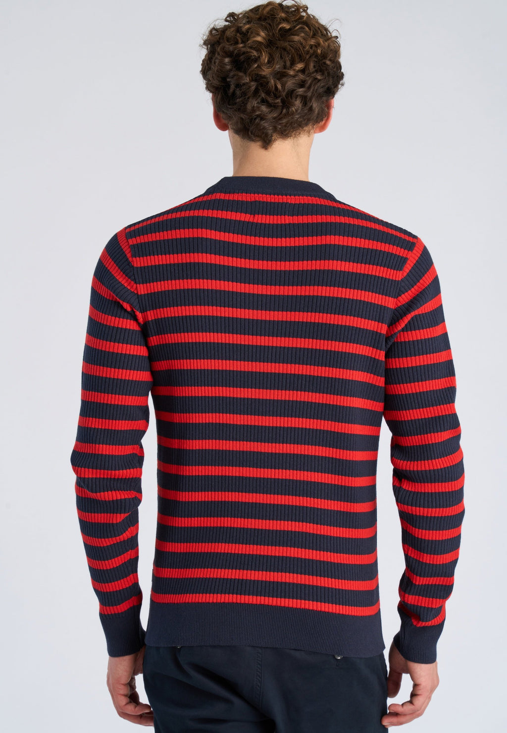 CREW NECK Media 4