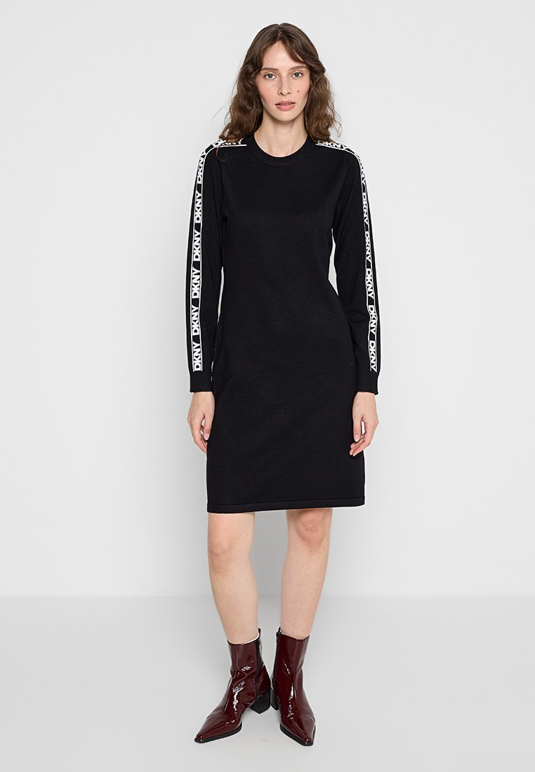 DKNY Strickkleid Media 1