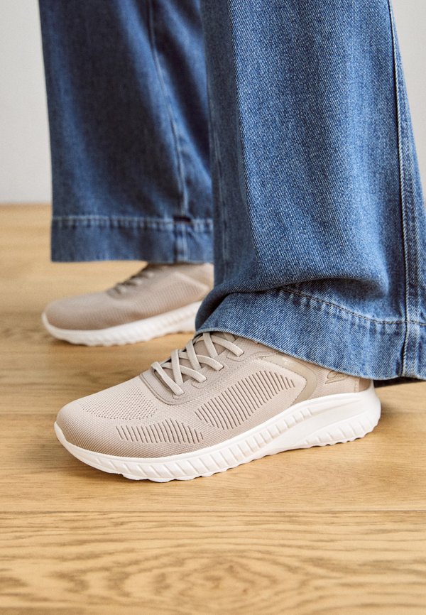 Skechers BOBS SQUAD CHAOS - Trainers - taupe
