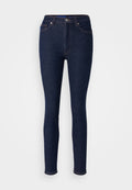 Dunkelblaue Denim-Jeans mit schmaler Passform, klassischem Bund, Fünf-Taschen-Design und dezenten Nähdetails.