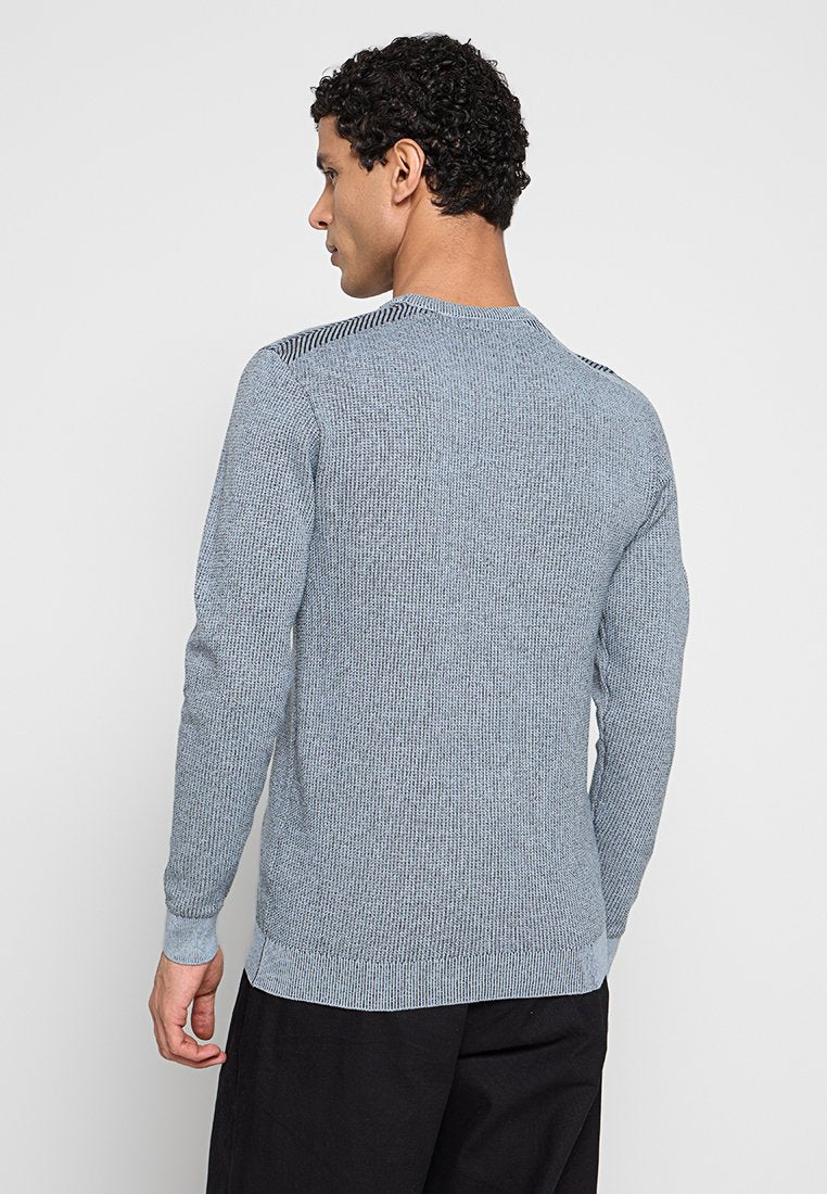 CREWNECK PLATED STRUCTURE  Media 2